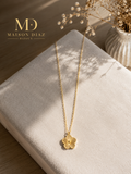 Collier Bloom